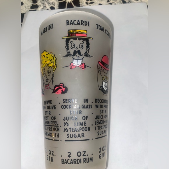 Vintage Cocktail Glass, Circa 1950s - Picture 3 of 4